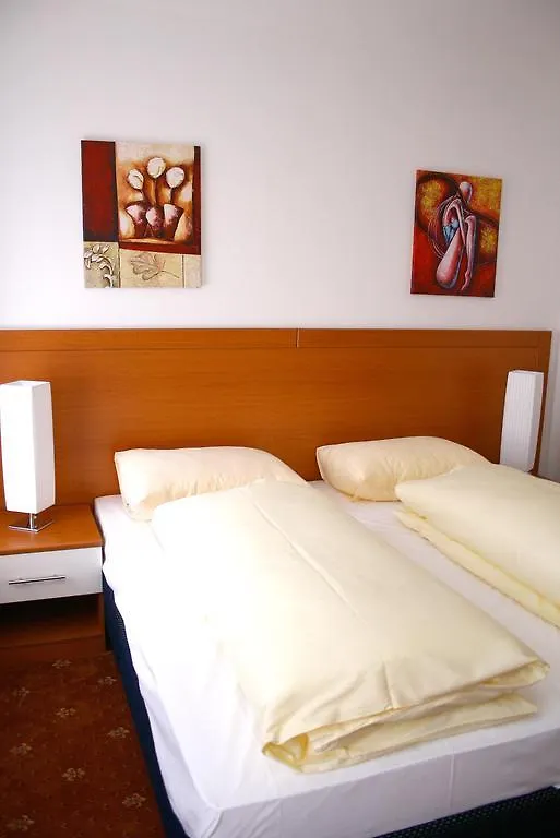 Hotel Evido Salzburg City Center 3*,